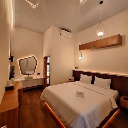 Pondok Wisata Istana XI Medan Bagian luar foto